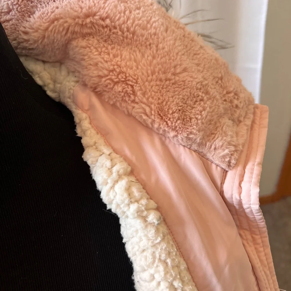 Abercrombie girls winter coat, pink, Sherpa lined. Size 11/12 - Picture 3 of 4